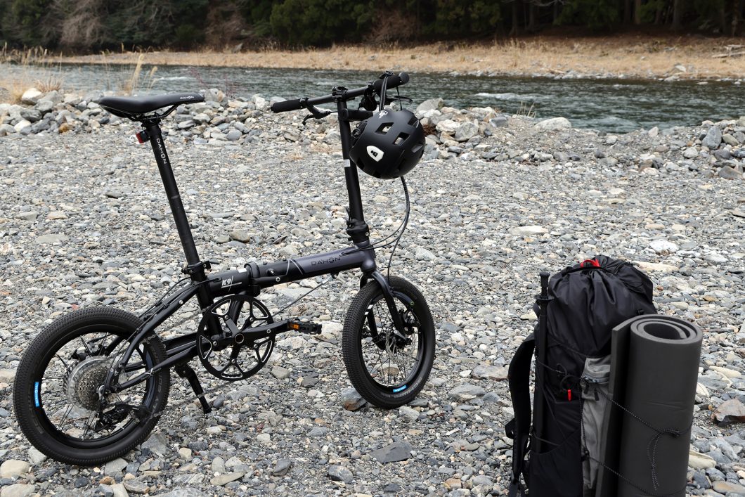 DAHON K9Xとキャンプ道具