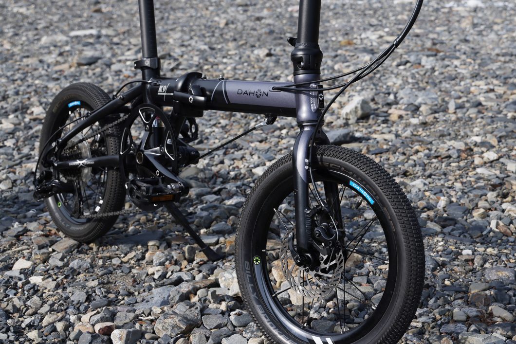 ビリーボンカーズを装着したDAHON K9X