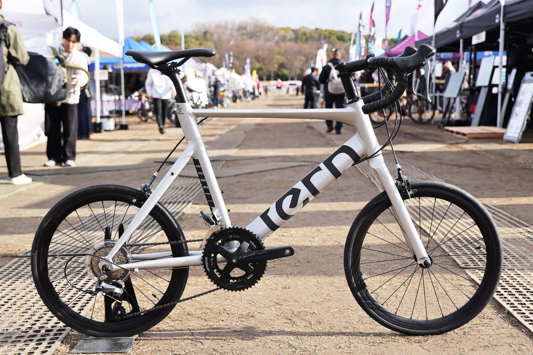 SURGE限定カラーイメージ