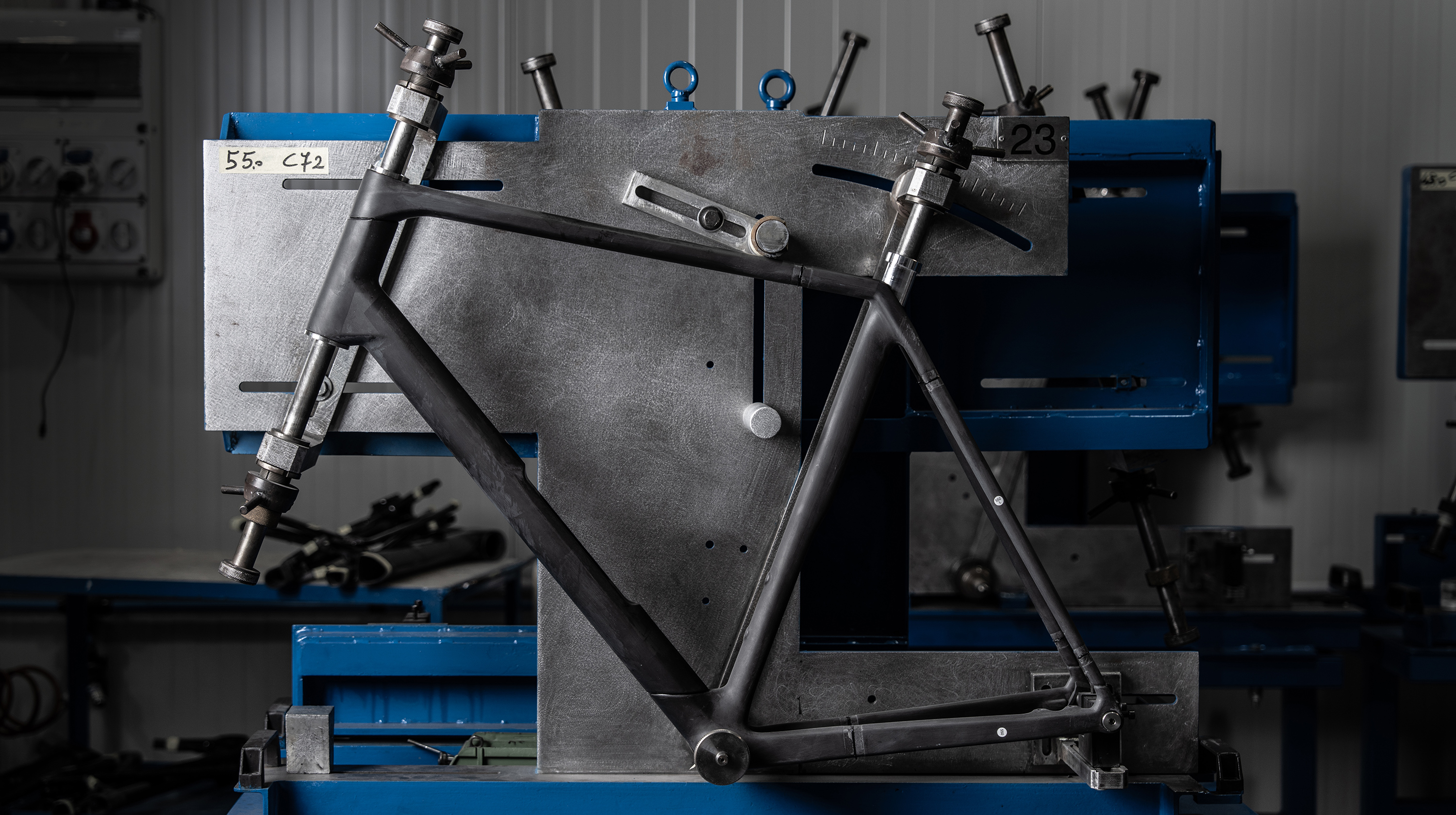 Perfectly composed. ／「C72」のホワイトペーパーを公開