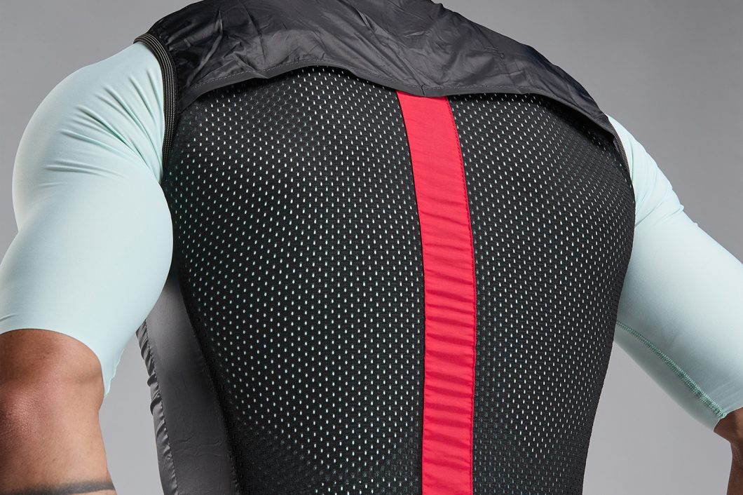 EKOI / WINDPROOF LIGHT POCKET VEST