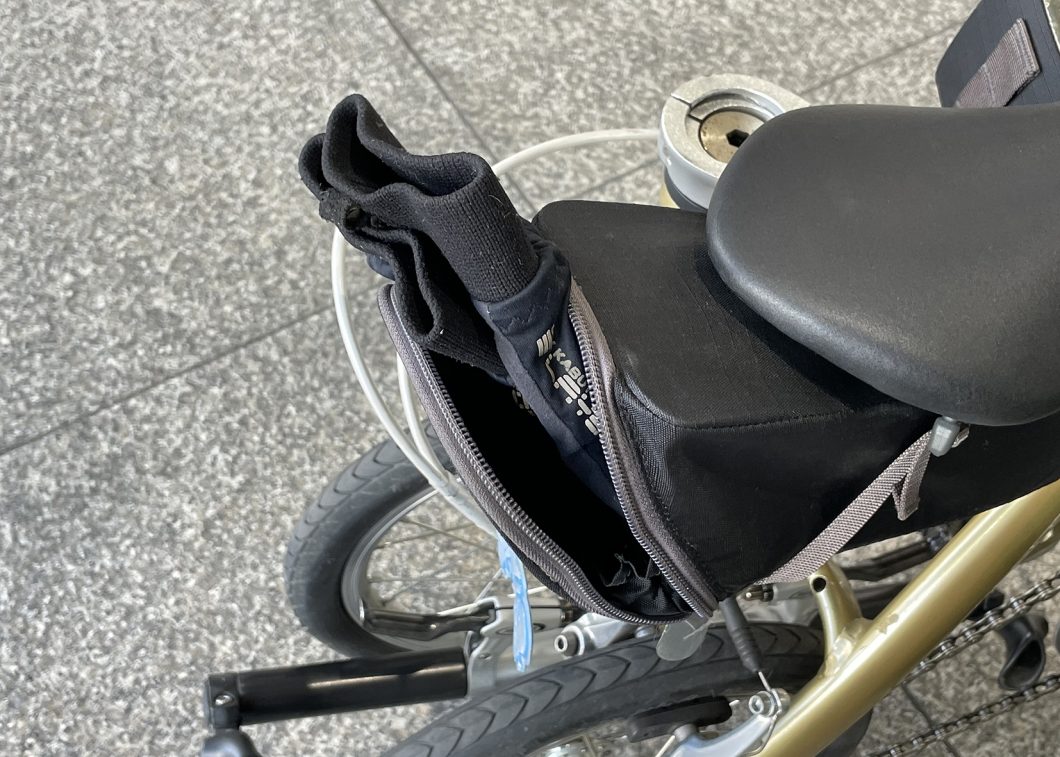 サドルバッグの使い方
