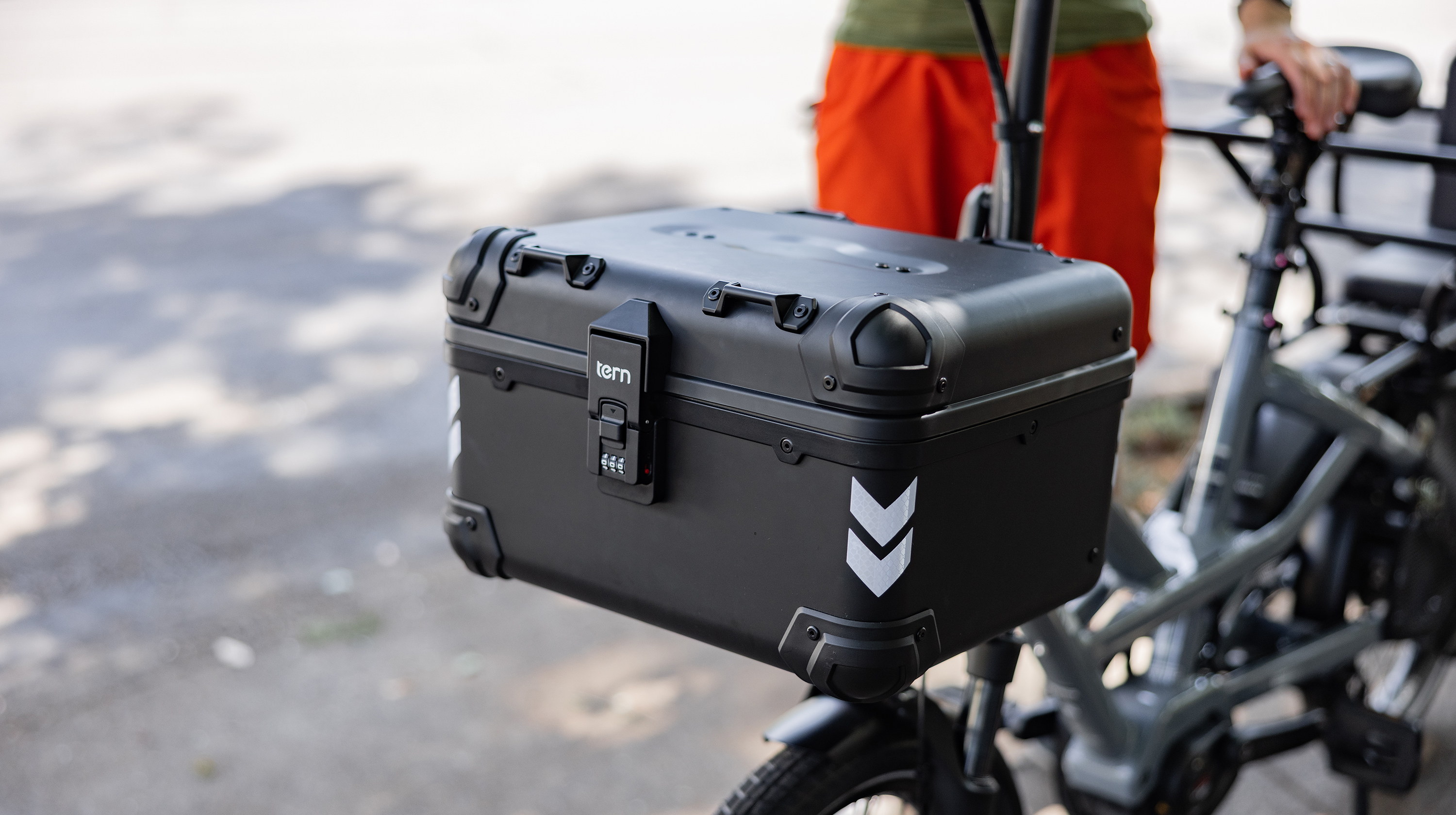 【New Accessories】Hardshell Hauler 新登場｜積載力と使い勝手を高めるハードシェルコンテナー