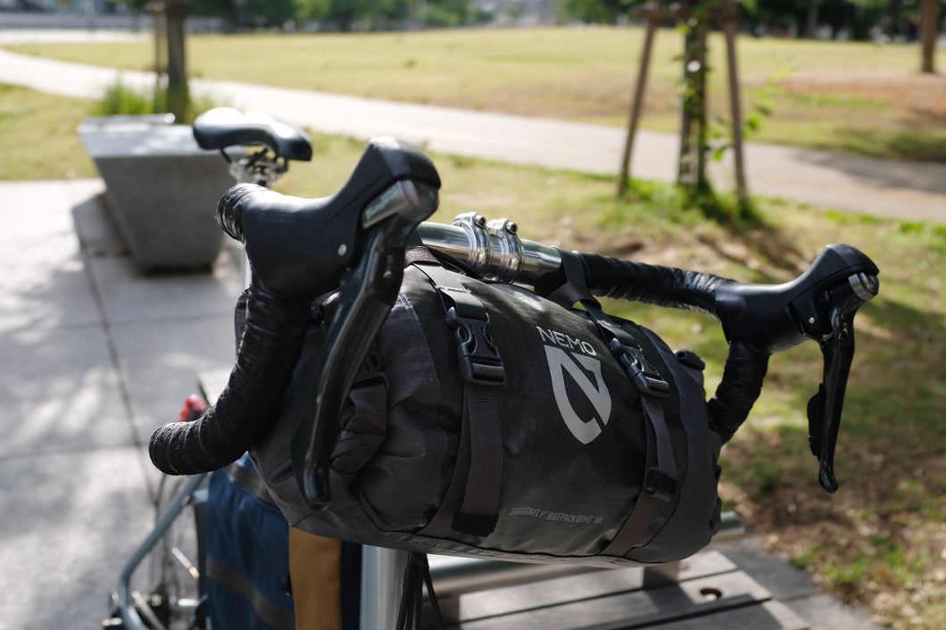鉄道などで輪行して自転車で行くULキャンプ。今回はポンチョタープから超軽量テントに変えて、実際に比較してみた。