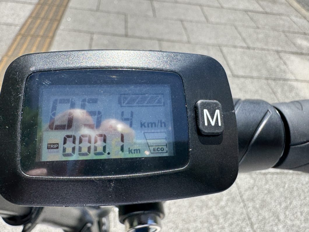 「特定小型原動機付自転車」10の謎ルール。歩道モードイメージ