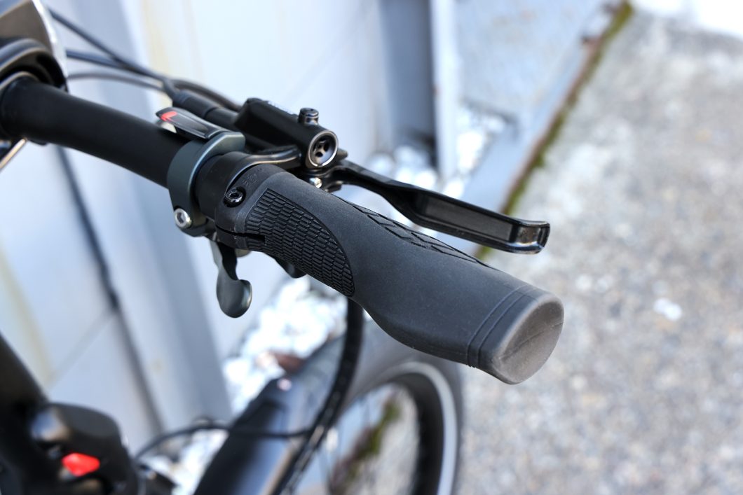 フォールディングeBikeの最高峰「Vektron S10」がアップデート　Tern 折りたたみ自転車 電動アシスト自転車 ヴェクトロン ベクトロン 新色